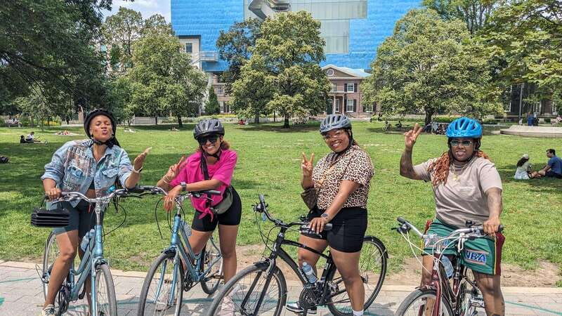 toronto-heart-of-downtown-3-5-hour-bike-tour
