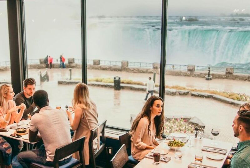 toronto-niagara-falls-day-evening-tour-top-attractions