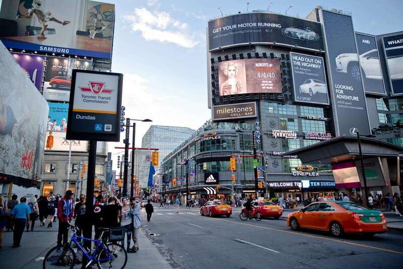 toronto-small-group-night-tour-with-harbour-boat-cruise