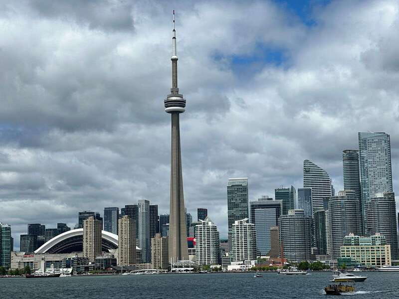 torontos-scenic-bicycle-adventure