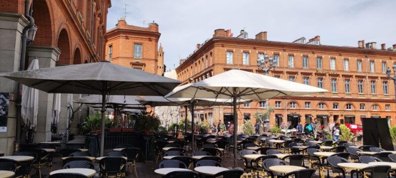 toulouse-electric-tuk-tuk-tour-with-photo-stops-and-audio
