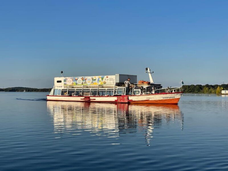 tour-on-lake-cospuden
