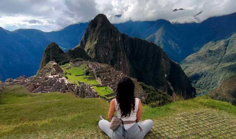 tour-to-machupicchu-and-rainbow-mountain