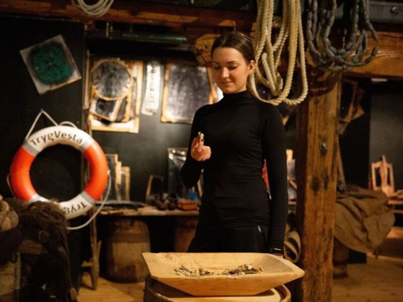 tromso-cod-tasting-tour-with-full-steam-museum-entry