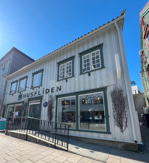 tromso-explore-the-city-and-a-guided-tour-of-polarmuseum