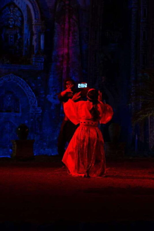 ubud-dinner-show-lost-city-story-of-humanity-experience