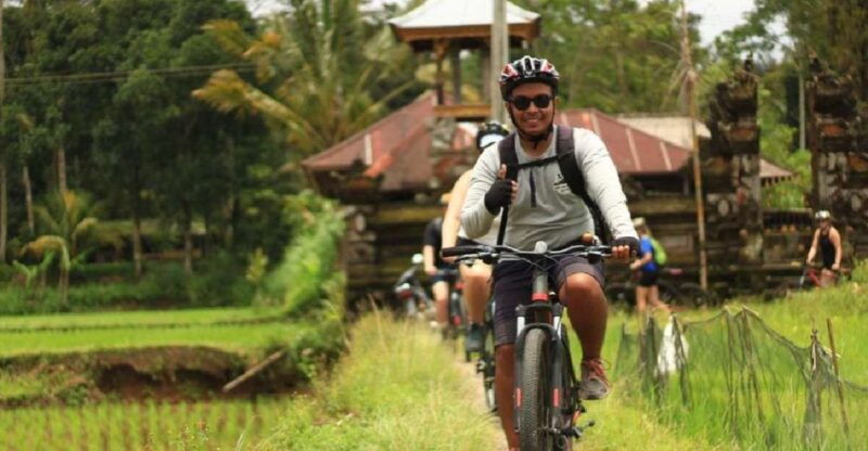 ubud-downhill-jungle-rice-terrace-cycling-tour-with-meals