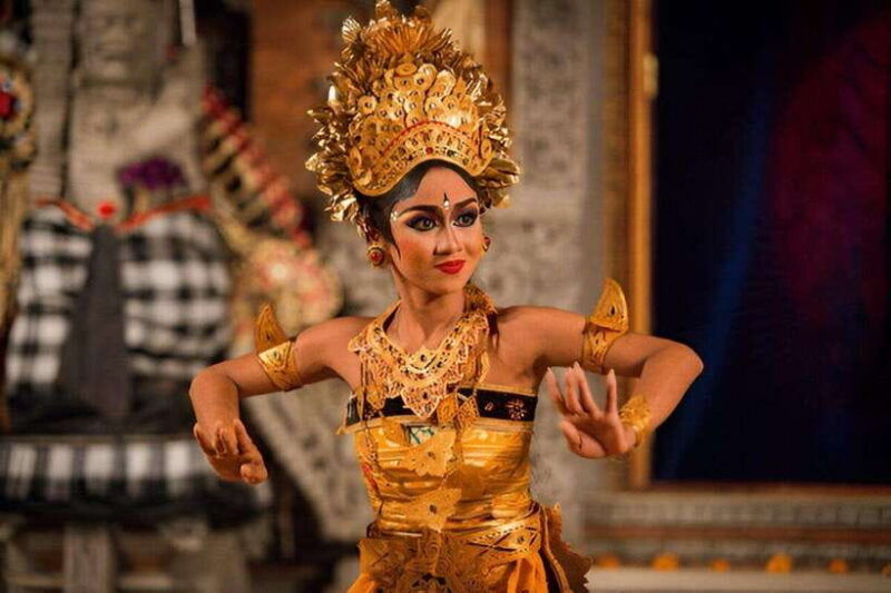 ubud-legong-sacred-sanghyang-ramayana-ballet-show-ticket