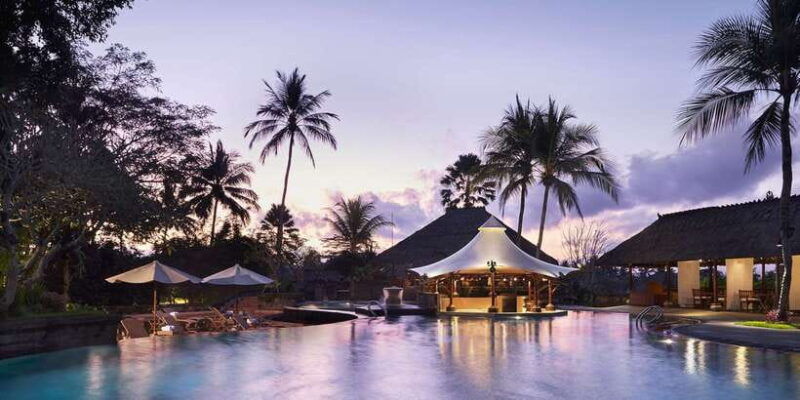 ubud-romantic-barbecue-dinner-by-the-pool