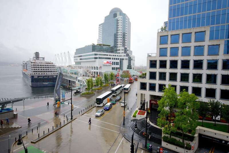 vancouver-city-highlights-tour-the-lookout