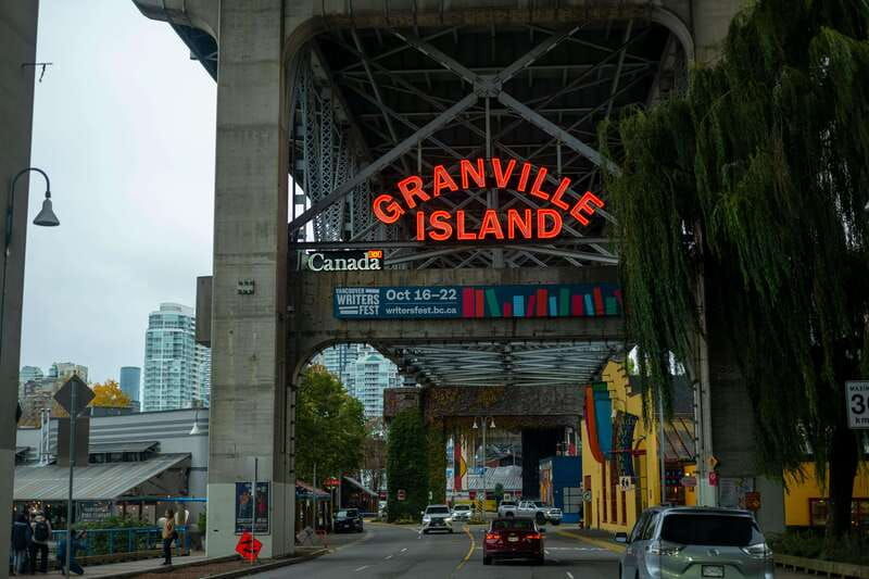 vancouver-private-city-sights-tour-by-minibus-3hrs