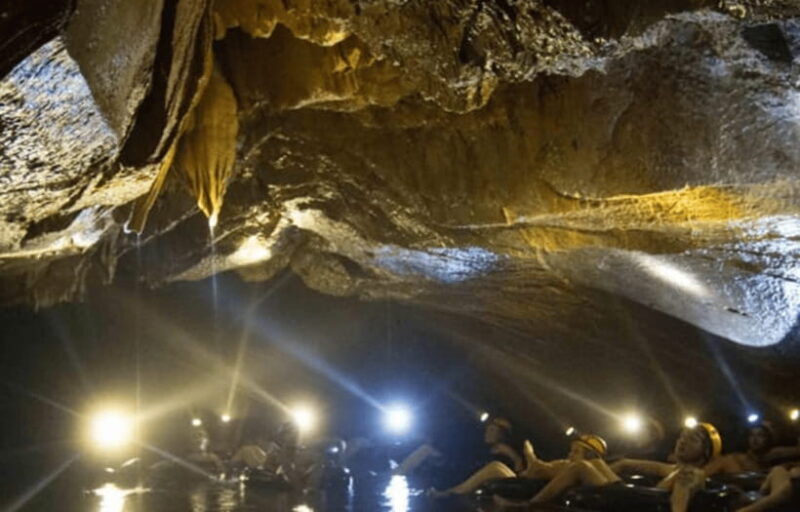vang-vieng-kayakingziplinecave-tubingcave-tour