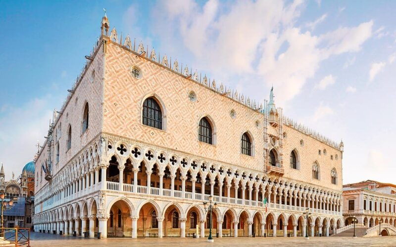venice-private-walking-tour-with-gondola-ride