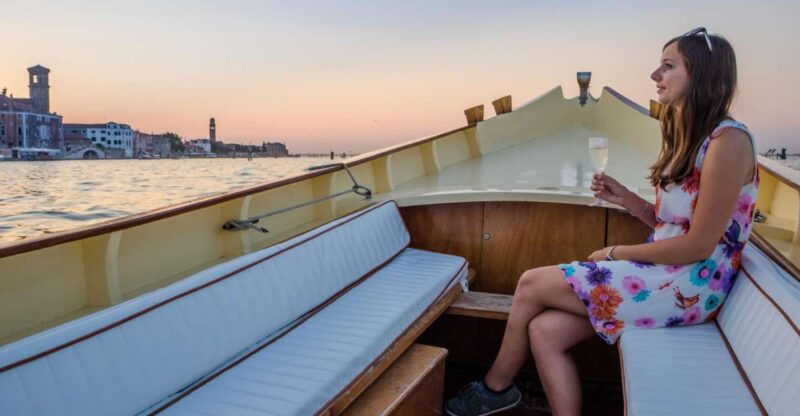 venice-sunset-cruise-by-typical-venetian-boat-2