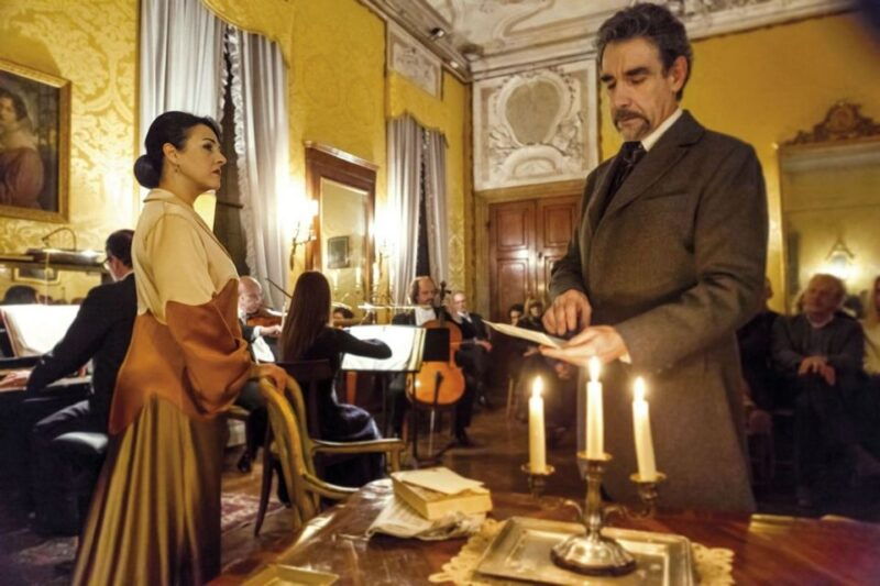 venice-traveling-opera-in-a-historic-palace-on-grand-canal