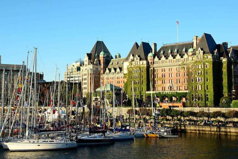 victoria-walking-tour-through-history-and-heritage