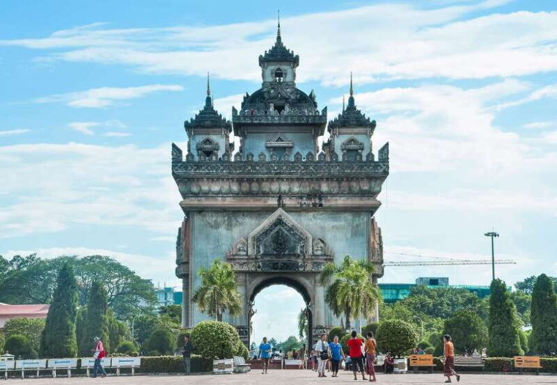 vientiane-private-full-day-tour-with-buddha-park-and-lunch