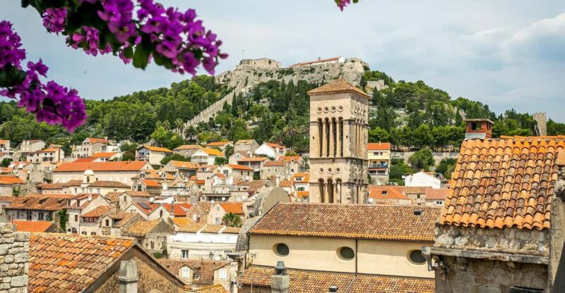 walking-tour-of-hvar-with-your-local-guide