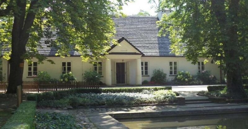 warsaw-half-day-private-chopin-tour-to-zelazowa-wola