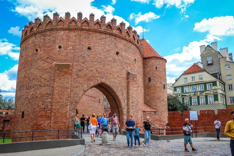 warsaw-old-town-highlights-walking-tour-in-english