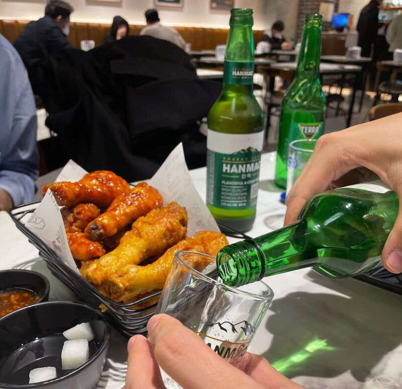 watching-sports-match-local-food-experience-in-seoul