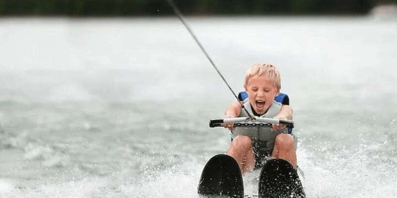 water-skiing-in-port-city