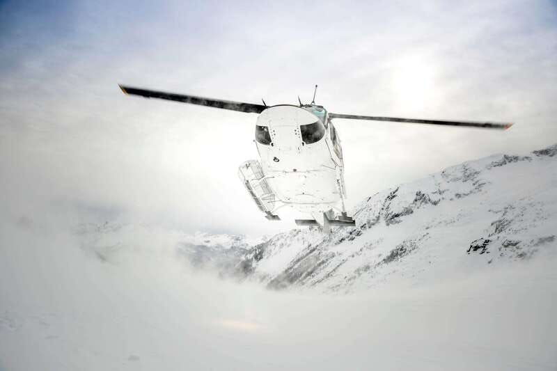 whistler-glacier-helicopter-tour-over-wedge-mountain