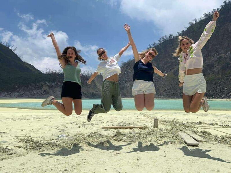 white-crater-rengganis-suspension-bridge-crater-tour