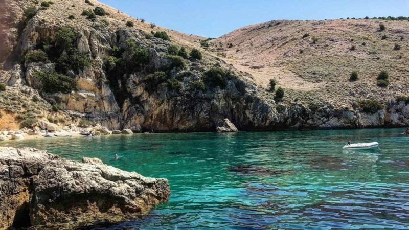 wild-bays-and-plavnik-island-a-whole-day-private-boat-tour
