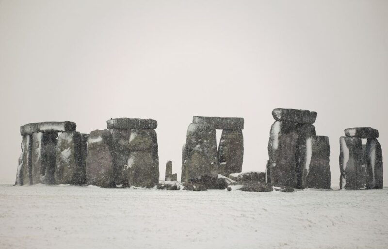 windsor-bath-stonehenge-salisbury-with-christmas-lunch