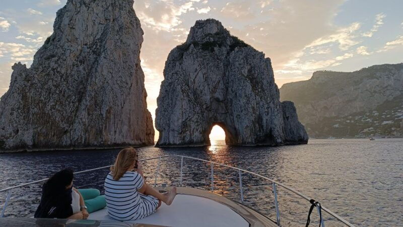 wonderful-sunset-lets-toast-in-the-wake-of-the-sunset