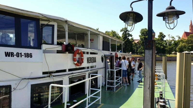 wroclaw-boat-cruise-with-a-licensed-guide-1-hour