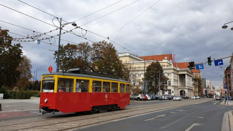 wroclaw-private-tour-by-smal-historic-tram-15h-16-seats