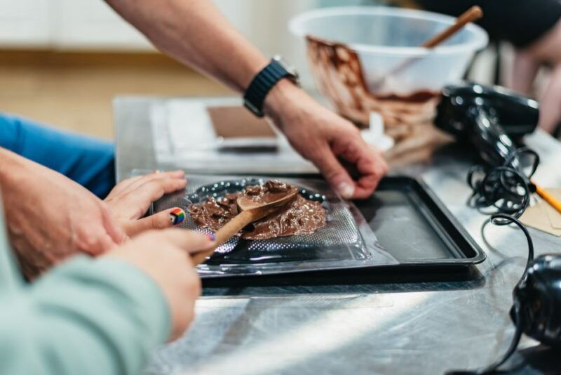 york-chocolate-bar-making-workshop-at-york-cocoa-works