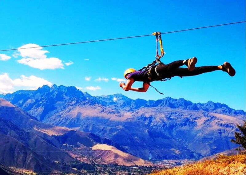 zipline-in-the-sacred-valley-of-the-incas-cusco
