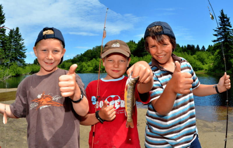 15-min-tadoussac-trout-fishing-experience