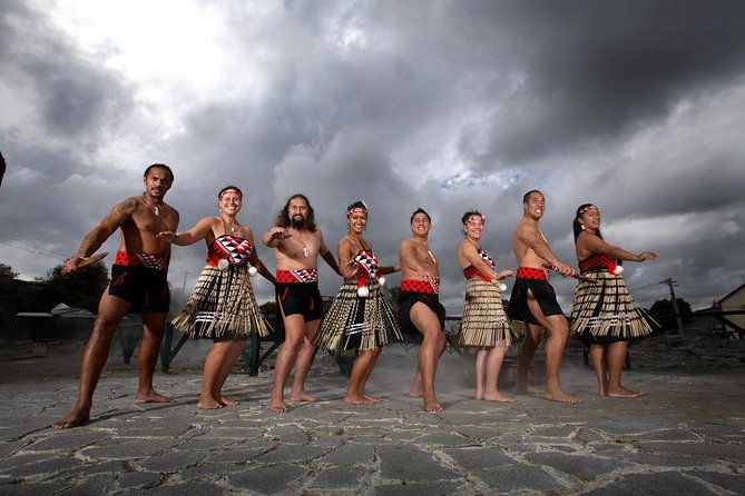 2 Day Rotorua Experience: Waitomo Caves, Maori Culture & Ziplining from Auckland - Who Is This Tour Best For?