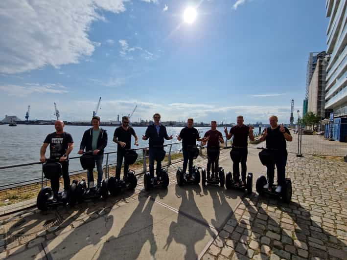 2-hours-hamburg-night-segway-tour