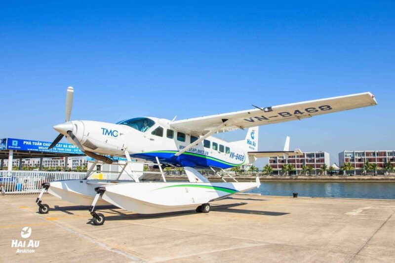25-minutes-sightseeing-flight-in-halong-bay-by-seaplane