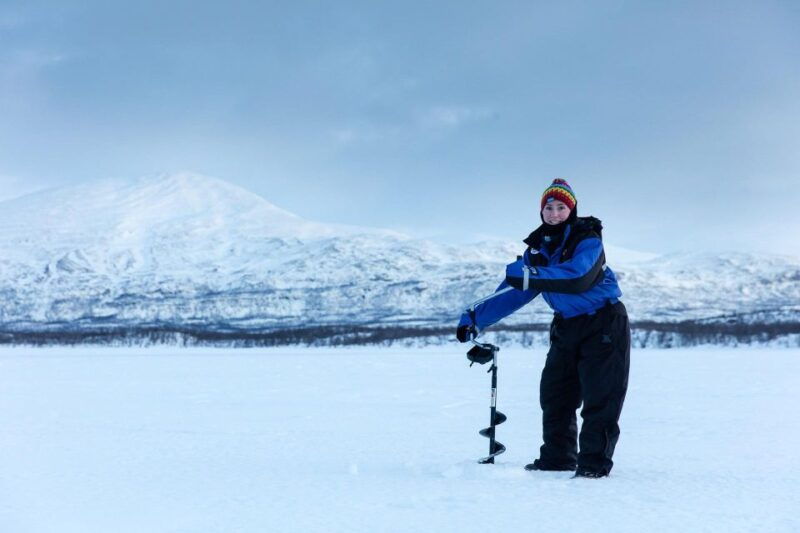 abisko-lake-tornetrask-arctic-ice-fishing-trip