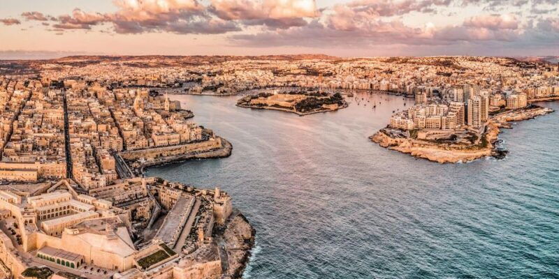 afternoon-harbours-cruise-with-guide-and-roundtrip-transfers