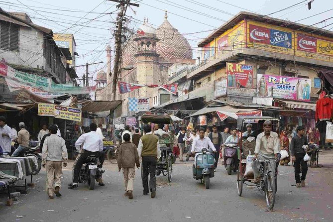 Agra Heritage & Cultural Walk - Radha Mohan Temple & Rawatpara Spice Market