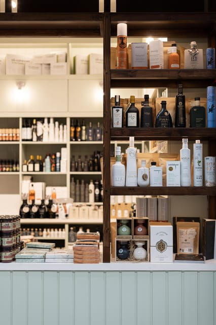 ancient-gold-premium-greek-olive-oil-tasting-at-olicatessen