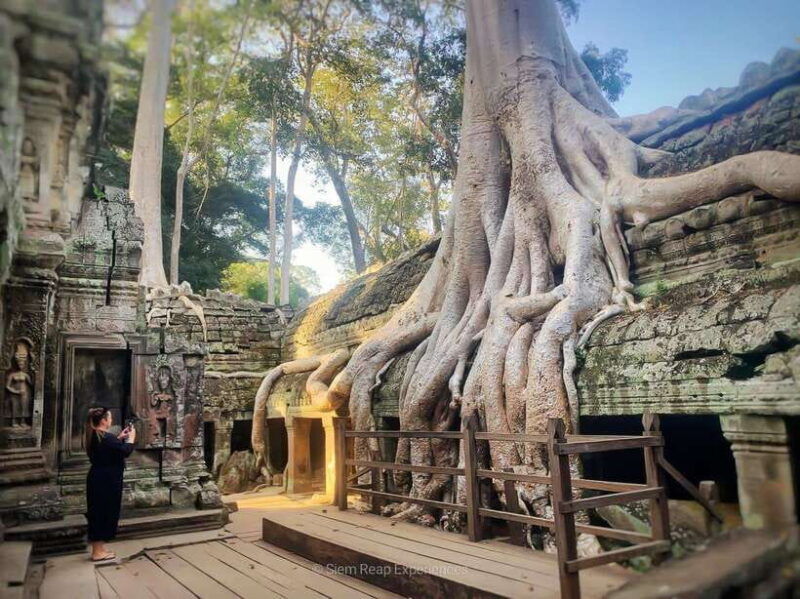 angkor-wat-2-day-complex-sun-rise-sun-set-with-guided-tour