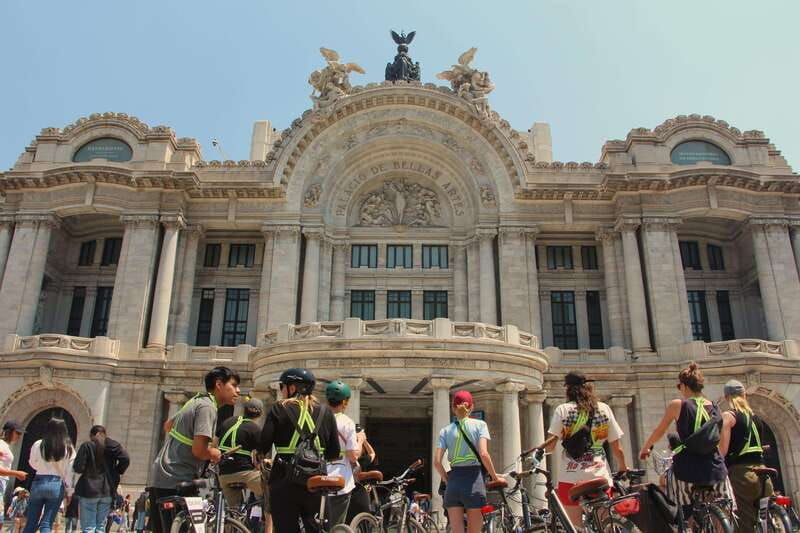 architecture-bike-tour-mexico-city-guided-by-architects