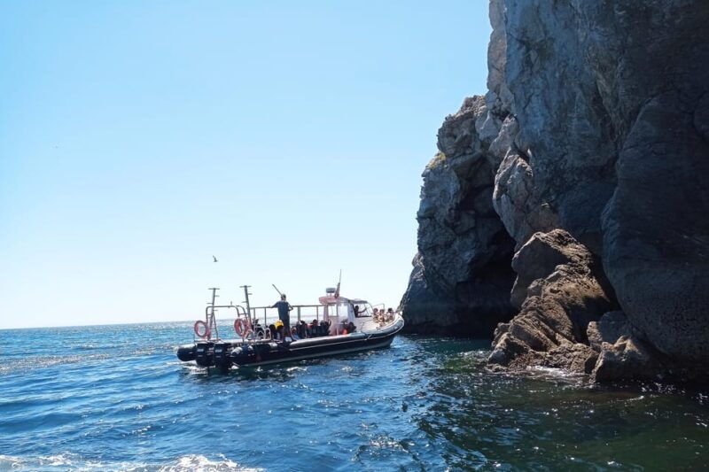arrabida-sesimbra-boat-tour-mysteries-of-cape-espichel