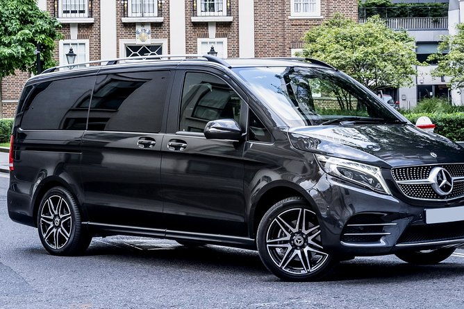 Arrival Private Transfer from Airport CHC to Christchurch in Luxury Van - Who Is This Transfer Perfect For?
