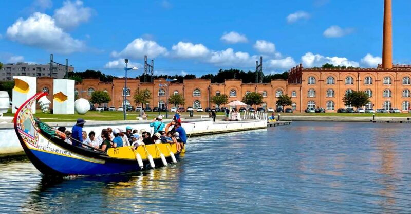 aveiro-in-the-heart-typical-boat-ride-in-aveiro