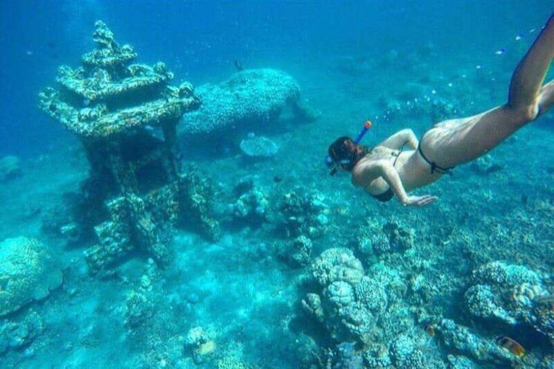 bali-amed-underwater-temple-snorkeling-experience
