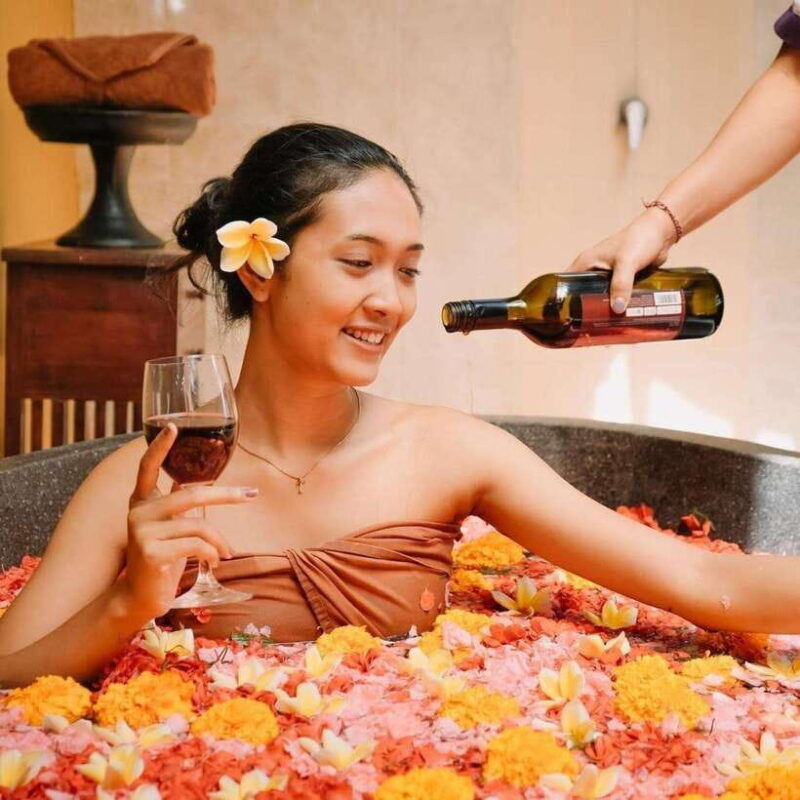 bali-luxury-spa-balinese-massage-scrub-flower-bath-2-hour